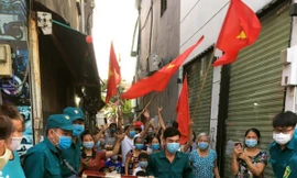 Người dân Sài Gòn vui mừng khi hết thời gian phong tỏa, cách ly chống COVID-19.