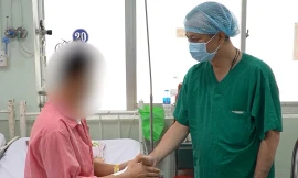 Bệnh nhân hồi phục sau khi được phẫu thuật.