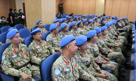 Các chiến sĩ Bệnh viện dã chiến cấp 2 số 3 tại hội nghị.