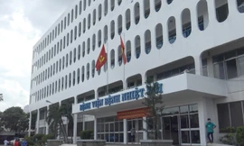 Bệnh viện Bệnh Nhiệt đới TPHCM đang bị tạm phong tỏa.