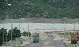 Cuộc sống thấp thỏm của người dân gần nhà máy điện Vĩnh Tân