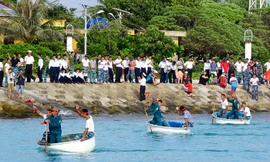 Một ngày đầu năm ở đảo Sinh Tồn