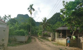 Một góc bản Phống. Ảnh: Hoàng Lam.