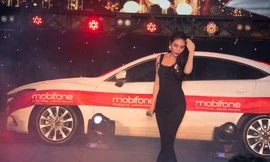 Thủy Tiên sôi động trong đêm công bố giải thưởng tiền tỷ của MobiFone