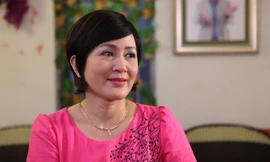 'Bà cố vấn' Minh Hòa: 50 tuổi vẫn đi học thạc sĩ