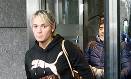 Maradona bạo hành bồ vì nghi bị… mọc sừng