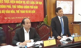 Bộ trưởng Văn hóa trần tình về lễ hội biến tướng