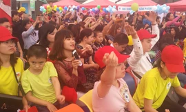 Gần 800 trẻ tự kỷ tham gia ngày hội 'Vòng tay yêu thương'