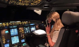 Một ngày của nữ phi công 26 tuổi lái máy bay đường dài