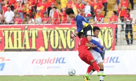 Thủ thành Phí Minh Long có trận đấu đáng quên nhất trong sự nghiệp.