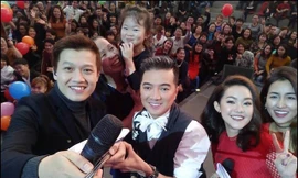 Những khoảnh khắc hậu trường bên dàn sao “bự” ở Bữa trưa vui vẻ