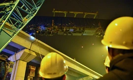 Xuyên đêm lắp tàu Cát Linh - Hà Đông vào đường ray