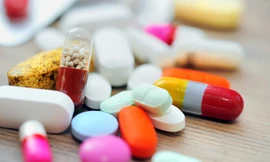 Sửa quy định mua biệt dược gốc để giảm giá thuốc