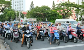 Phương tiện cá nhân tăng, gây áp lực giao thông ở trung tâm thành phố Đà Nẵng.