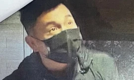 Công an truy tìm đối tượng vờ mua vàng, cầm 17 chỉ bỏ chạy