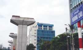 Tuyến ĐSĐT Cát Linh - Hà Đông được nhận định là phá vỡ cảnh quan và không an toàn. Ảnh: T.Đ