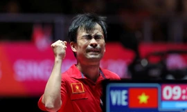 Tuấn Quỳnh đã chơi cực kỳ nỗ lực ở chung kết bóng bàn đồng đội nam. Ảnh: Zing