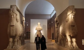 Bên trong Bảo tàng quốc gia Iraq thời Saddam Hussein