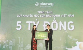 Vinasoy dành 1,5 triệu suất sữa tương đương 5 tỷ đồng cho trẻ em