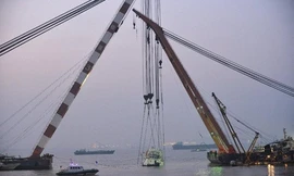 Chiếc tàu Wanshenzhou 67 bị chìm trên sông Trường Giang. Ảnh: Xinhua