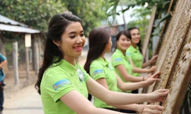 Những cô thợ làm bánh của Hoa khôi Đồng bằng 2015