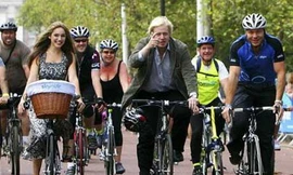 Tìm bệnh Parkinson qua cách đi xe đạp