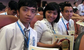 Tuyên dương 173 sinh viên ‘5 tốt’