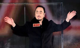 David Gest là nhà sản xuất phim nổi tiếng và cũng là một ngôi sao truyền hình của nước Mỹ
