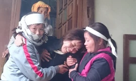 Chị Túc - vợ nạn nhân Danh đau đớn trước cái chết của chồng 