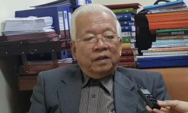 GS Phạm Mạnh Hùng
