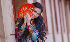 Gặp nữ sinh là Hoa hậu ảnh Việt Nam tại Úc