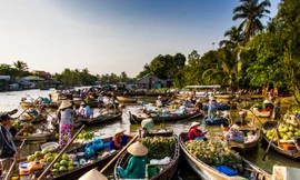 Chợ nổi Cái Răng ở quận Cái Răng, Cần Thơ.