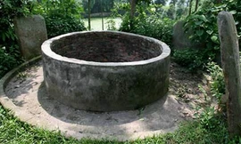 Thi thể người đàn ông bị trói hai chân dưới giếng