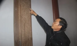 Ông Tháp cho biết, dưới sự tác động của bom đạn, sự bào mòn của thời gian mà khoán ước không hề bị hư hỏng, đó là điều kỳ diệu