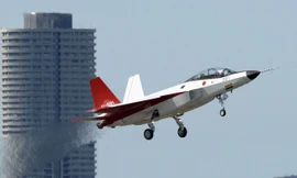 Máy bay chiến đấu tàng hình của Nhật Bản cất cánh thành công