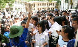 Thí sinh dự thi vào ĐH QGHN năm 2015