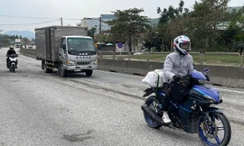 Về quê ăn Tết, người dân ngán ngẩm khi qua Quốc lộ 1A ở Quảng Ngãi