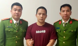 Bắt đối tượng truy nã quốc tế khi vừa nhập cảnh tại sân bay Nội Bài