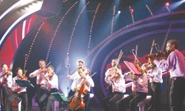 Dàn nhạc làng Then biểu diễn ở Vietnam’s Got Talent Ảnh: Tr.T