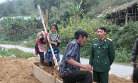 Cứu người trên... mây