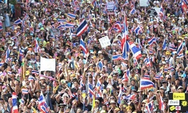 Hàng nghìn người biểu tình chống chính phủ Thái Lan