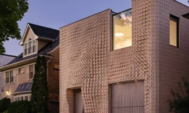 Kỳ lạ ngôi nhà có mặt tiền như chiếc màn rạp hát đang chuyển động