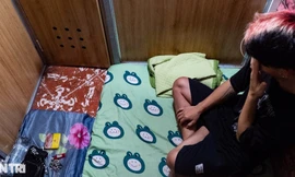 Cuộc sống bên trong những hộp ngủ 2m2 ở Hà Nội