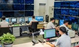 Truy tìm chiếc ví đựng hơn 100 triệu đồng và điện thoại Vertu rơi ở sân bay