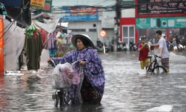 Sống thấp thỏm trong vùng 'rốn ngập' ở TPHCM