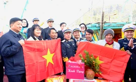 Tết sớm với ngư dân vươn khơi bám biển