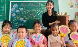 Lặng thầm ươm những 'mầm xanh' cho bản làng