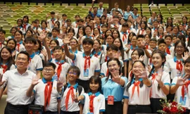 Đại biểu Cháu ngoan Bác Hồ trải nghiệm không gian sáng tạo tại các tập đoàn hàng đầu Việt Nam