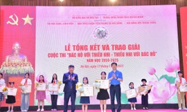 Học sinh lớp 2 giành giải Nhất thi viết tìm hiểu về Bác Hồ với thiếu nhi