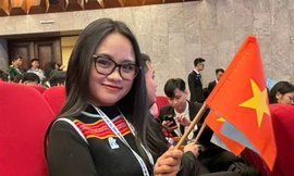 Cô gái Gié Triêng là 'bông hoa 5 tốt' của buôn làng Tây Nguyên